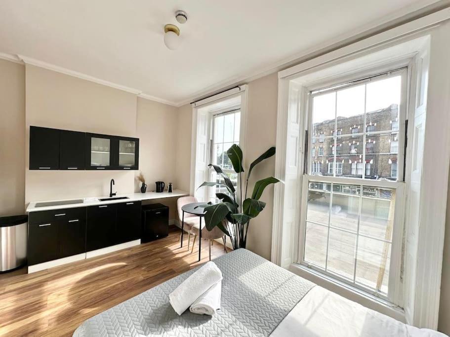 Warm Studio Flat In Camden 1 Apartment London Luaran gambar